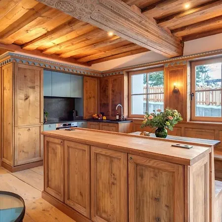 St Anton Luxury Ski 4 Bedrooms Apartment