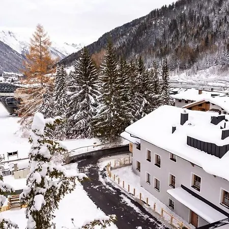 St Anton Luxury Ski 4 Bedrooms *